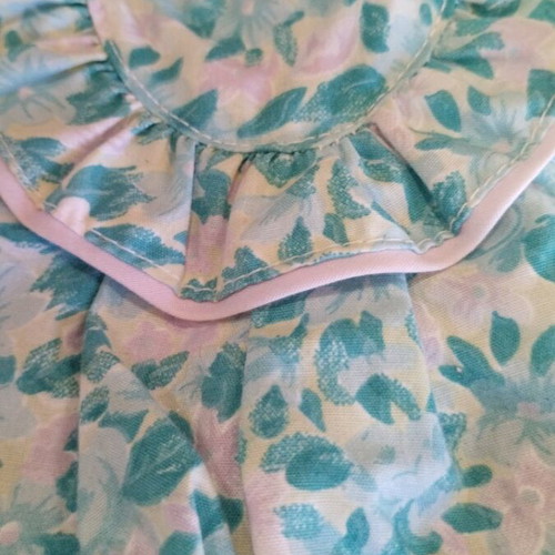 Apertoy doll outfit like new