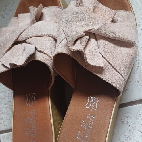 Platform sandals with bow, leather