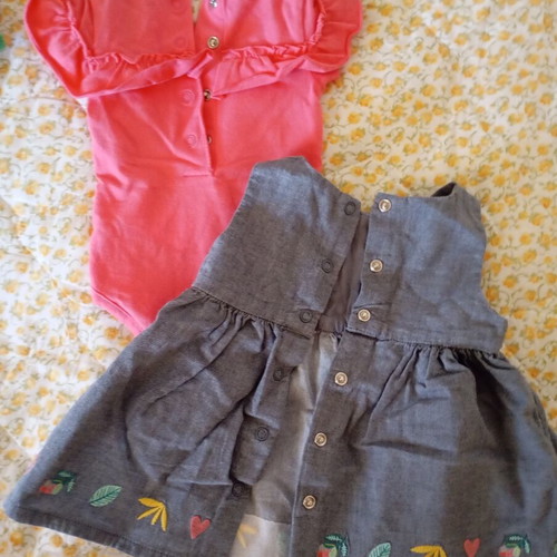 Orchestra and Old Navy baby clothes set like new, size 0-6 months