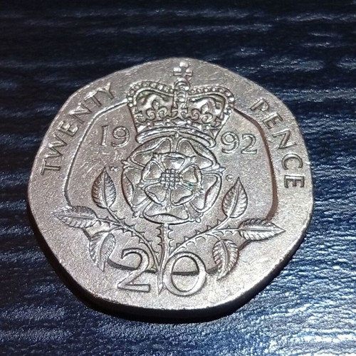 Queen Elizabeth II 20 Pence Coin 1992 like new