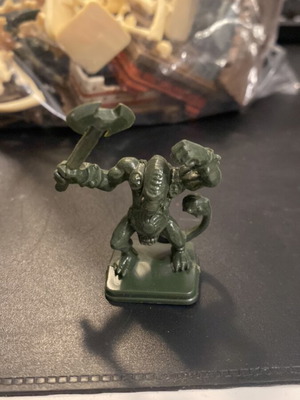 Heroquest 1989 MB reptile figure like new