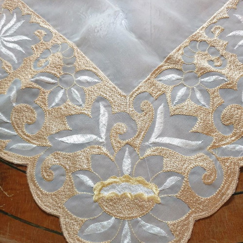 Table linen and square new with silk threads on organza