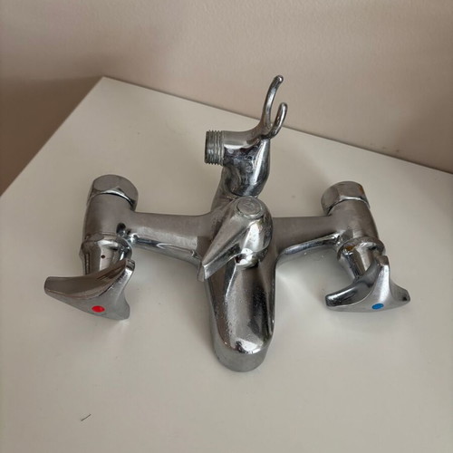 Bathtub/shower faucet used, heavy metal, classic design