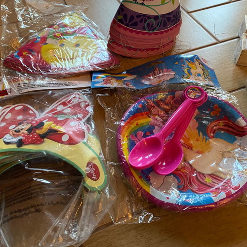 Party supplies new with 3 domino games