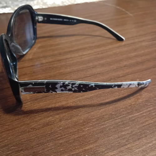 Burberry sunglasses used, black, with wear