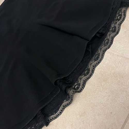 Zara Woman black skirt size L like new with lining and zipper