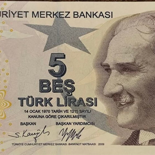 Turkey 5 Lira banknote 2009 like new