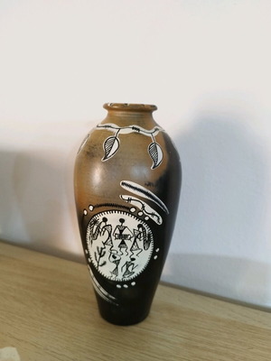 Folk Art Painted Black Flower Vase like new