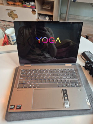 Lenovo Yoga 7i лаптоп употребяван с AMD Ryzen 7 и 16GB RAM