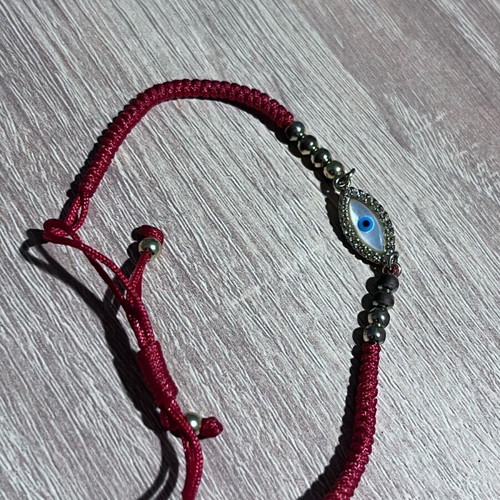 Red bracelet with eye like new