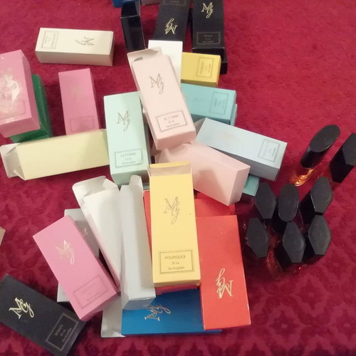 Women's Eau de parfum 50 mg, pack of 43 new perfumes
