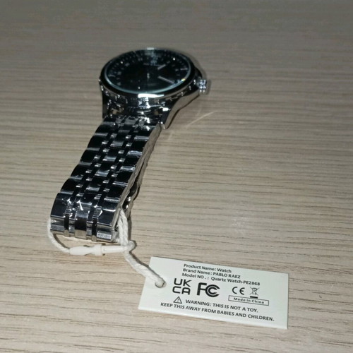 Men's wristwatch with bracelet new, silver