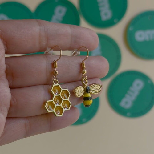 Bee Earrings new
