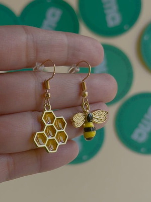 Bee Earrings new