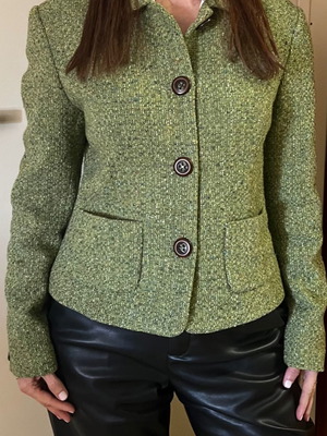 Claire jacket like new, size M, green