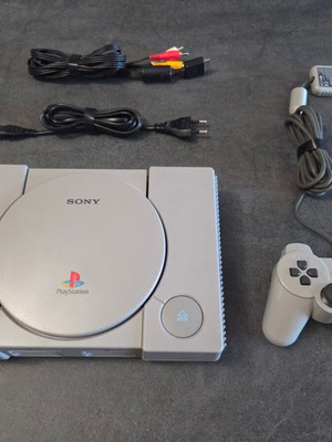Sony PlayStation SCPH-7502 κονσόλα PS1 μεταχειρισμένη με χειριστήριο Dualshock