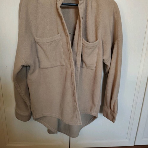 Beige fleece shirt jacket Stradivarius like new, size M
