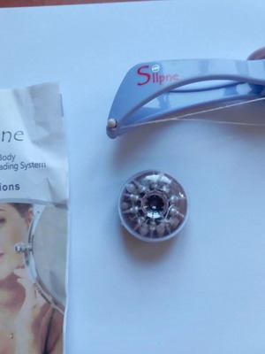 Hair removal device with thread and accessories unused