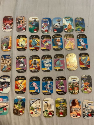 Metal tags Pokemon 2014 and 2018 like new