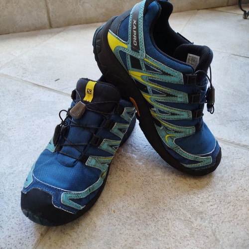 Salomon XA Pro V8 Kids Trail Running Shoes Size 37 Like New