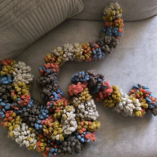 Colorful scarf like new