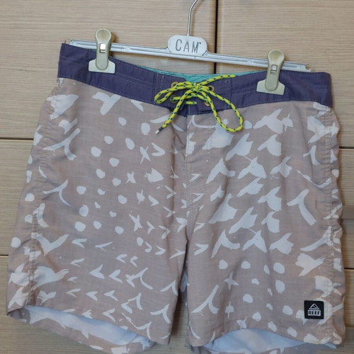 Reef swim shorts used, pack of 2, size 32, beige multicolor