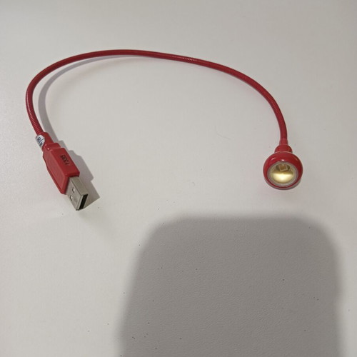 USB LED light in red color, like new