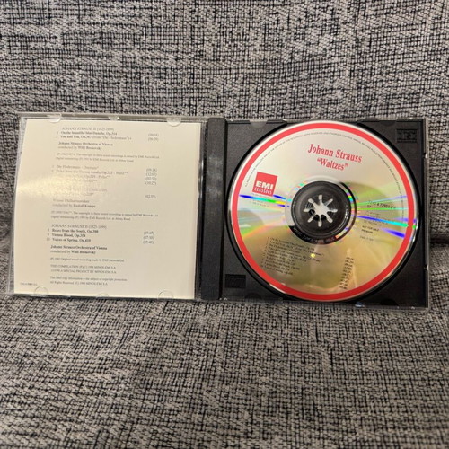 Vienna Johann Strauss Waltzes CD used