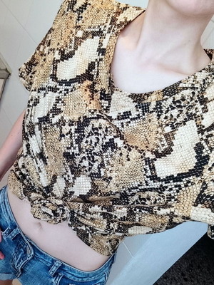 Snake Print T-shirt like new, size S, black and beige