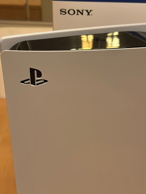 PlayStation 5 and DualSense like new, with box, 1TB
