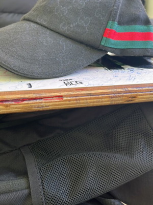 Gucci hat authentic like new, black
