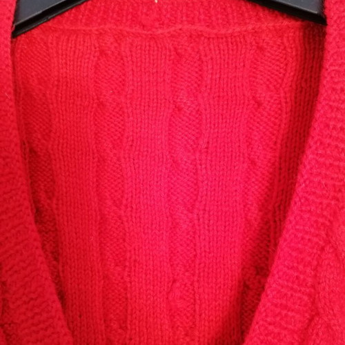 Wool sleeveless sweater new size S-M keniurio without label