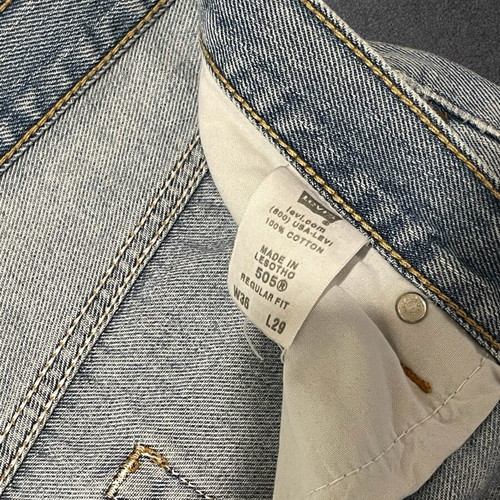 Levi’s 505 Regular Fit Jeans W36 L29 like new, vintage style