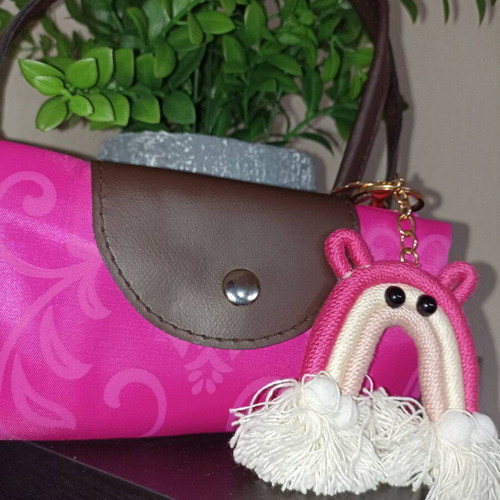 Foldable Origami Waterproof Fuchsia Handbag like new with keychain