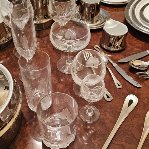 AMC Langenthal 12-Person Luxury Dinnerware Set with Nachtmann Swarovski Crystals and Gnutt Cutlery