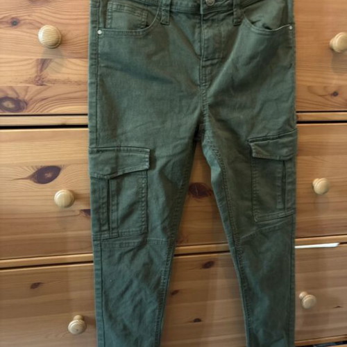 C&A green pants size 34 like new