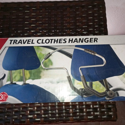 Car hanger new for headrest