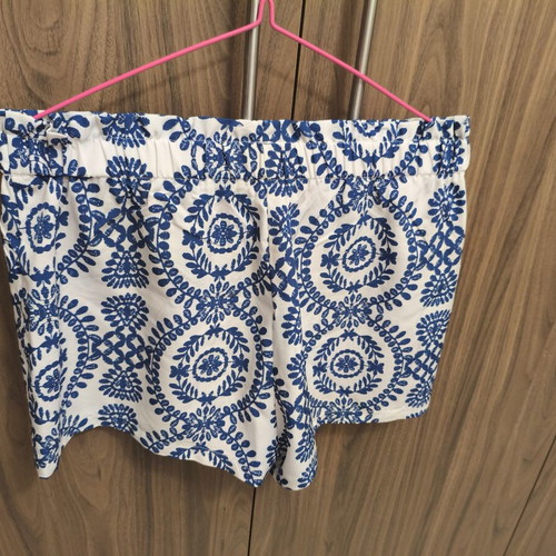 Shein shorts like new, white and blue, size M