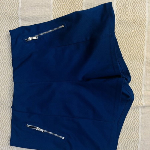 Blue shorts with slim fit