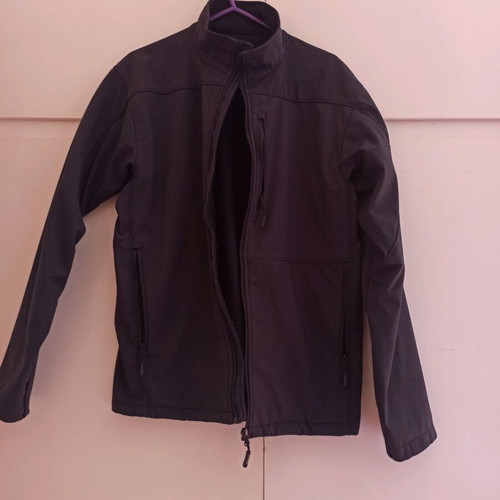 Jacket black like new, size M
