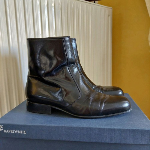 Men's leather boots used, size 42, black