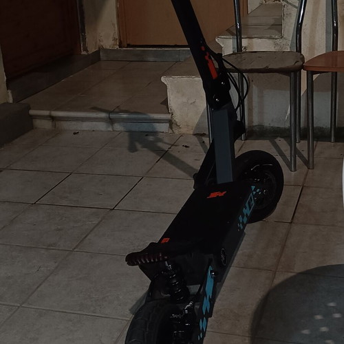 Kukirin G2 electric scooter 2026, like new