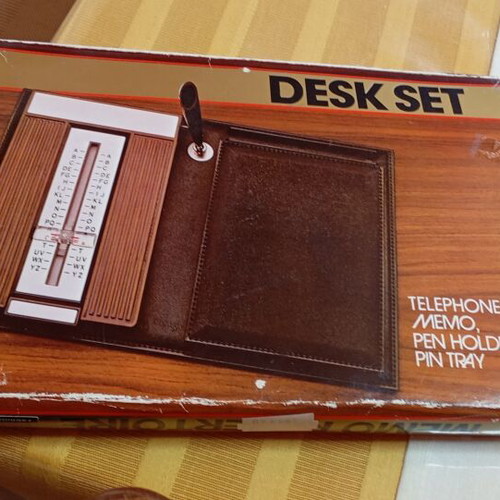 Desk set new, 1980s
