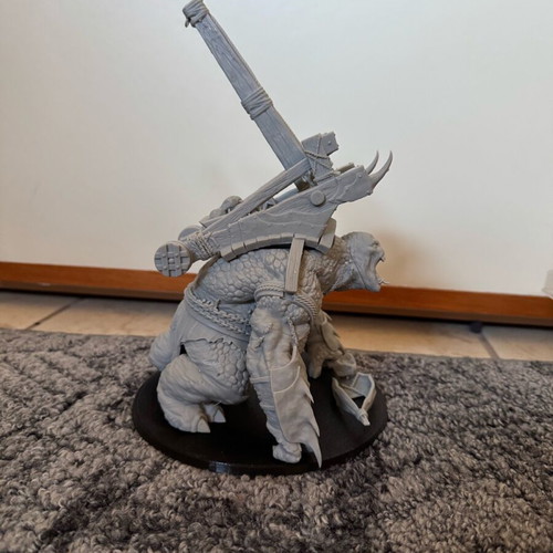 Lord of the Rings 3D Troll Catapult 32cm Navarate Studios like new