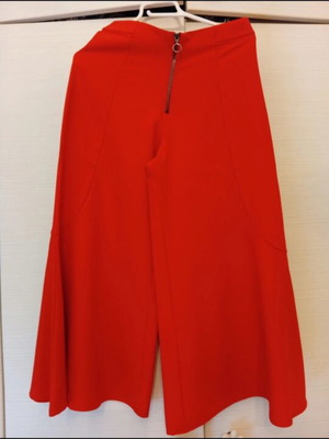 Funky Buddha 3/4 pants new, red, size S