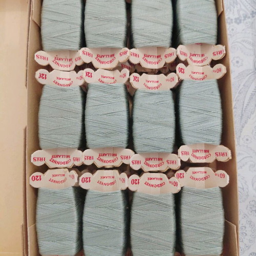Vintage IRIS thread boxes from the 1960s like new, set of 2