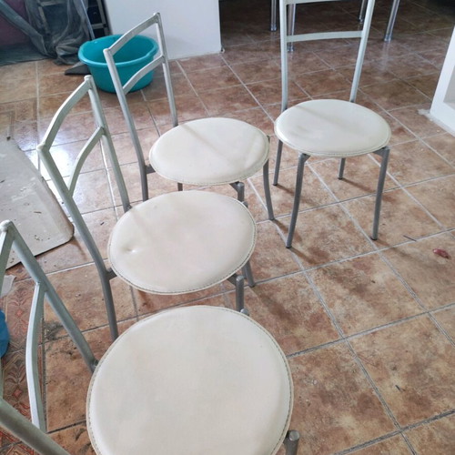 Kitchen chairs like new, set of 4, white leatherette and aluminum