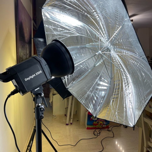 Walimex Pro Daylight 250S Impression L Photography and Video Lighting Set new