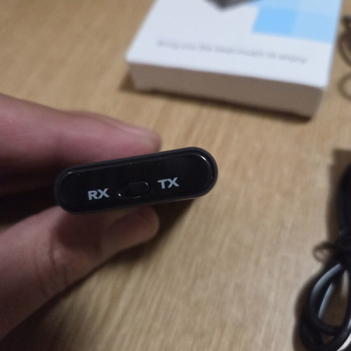 Wireless 2-in-1 Audio Receiver and Transmitter new