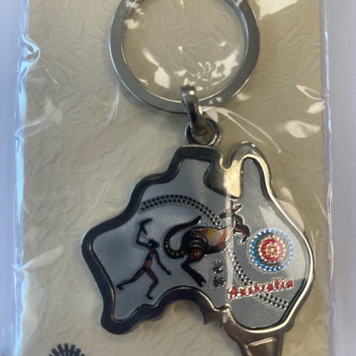 Authentic Australian keychain new with Aboriginal art design silver